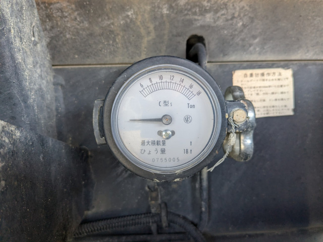 いすゞ ギガ 大型 土砂ダンプ QKG-CXZ77AT(102725) 19枚目