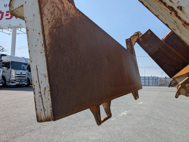 いすゞ ギガ 大型 土砂ダンプ QKG-CXZ77AT(102725) 33枚目