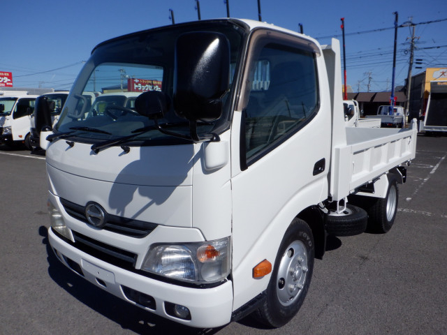 日野 デュトロ 小型 土砂ダンプ TKG-XZU620T(102727) 1枚目