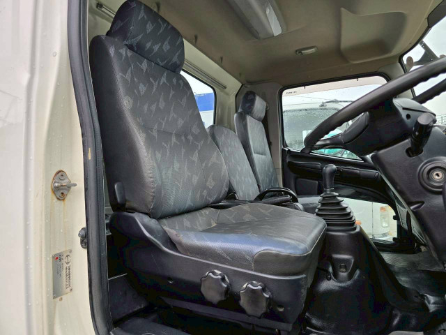 日野 レンジャー 中型 平ボディ（クレーン付） TKG-FC9JKAP(102731) 28枚目