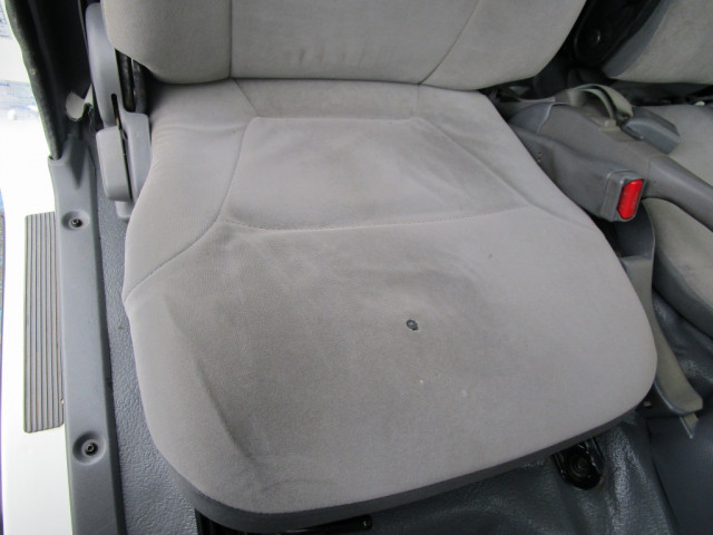 いすゞ エルフ 小型 平ボディ（クレーン付） TKG-NKR85AR(102730) 36枚目