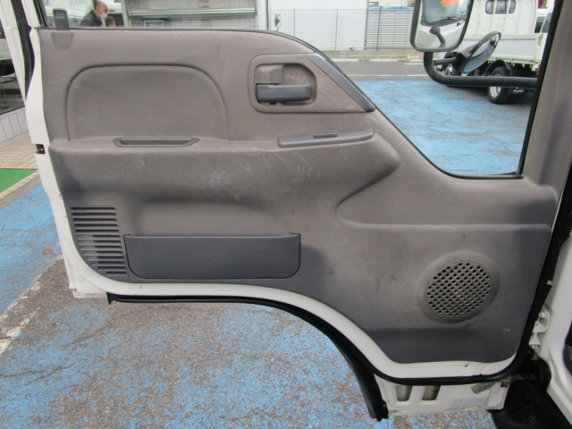 いすゞ エルフ 小型 平ボディ（クレーン付） TKG-NKR85AR(102730) 42枚目