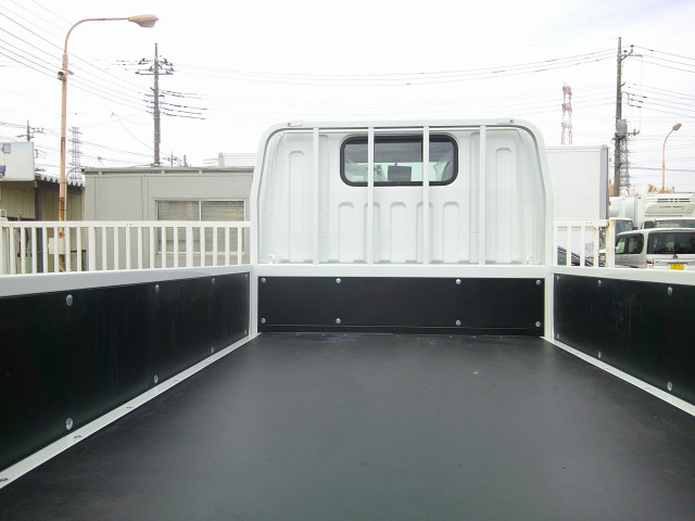 三菱ふそう キャンター 小型 平ボディ 2RG-FBA20(102732) 9枚目