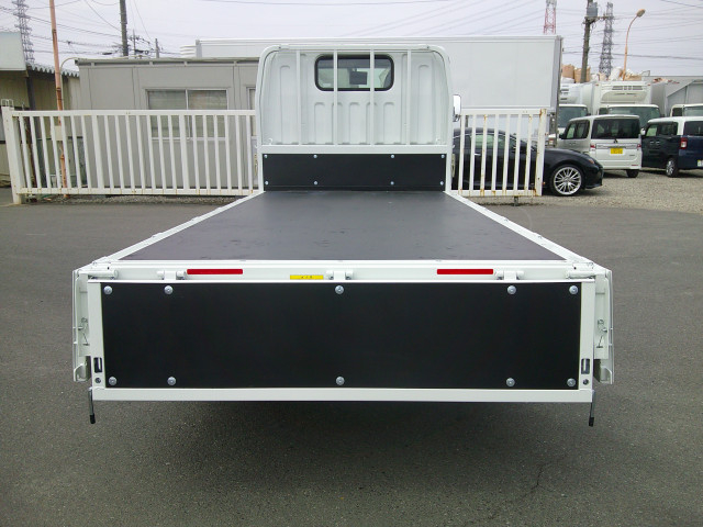 三菱ふそう キャンター 小型 平ボディ 2RG-FBA20(102732) 12枚目