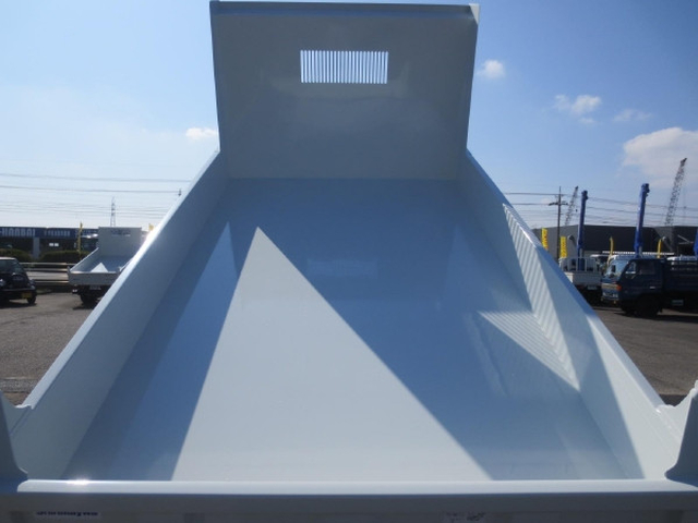 三菱ふそう ファイター 中型 土砂ダンプ 2KG-FK62F(102733) 10枚目