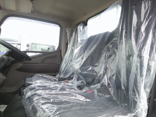 三菱ふそう キャンター 小型 平ボディ 2RG-FBA20(102732) 20枚目