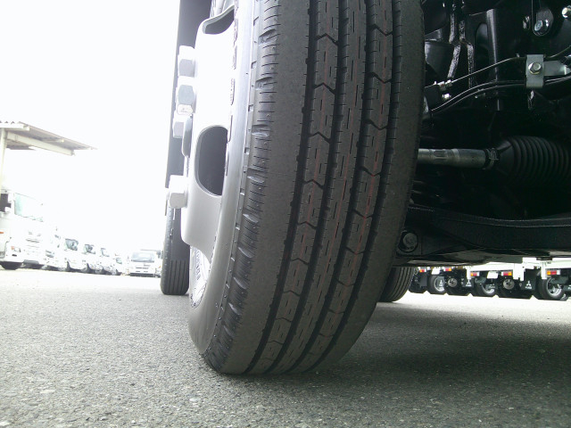 三菱ふそう キャンター 小型 平ボディ 2RG-FBA20(102732) 24枚目