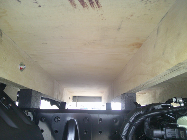 三菱ふそう キャンター 小型 平ボディ 2RG-FBA20(102732) 28枚目