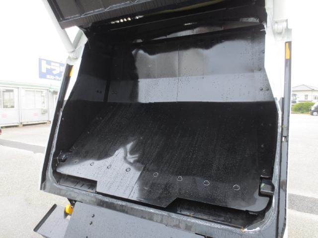 三菱ふそう キャンター 小型 塵芥車（プレス式） 2RG-FEAV0(102734) 13枚目