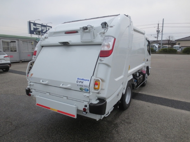 三菱ふそう キャンター 小型 塵芥車（プレス式） 2RG-FEAV0(102736) 4枚目