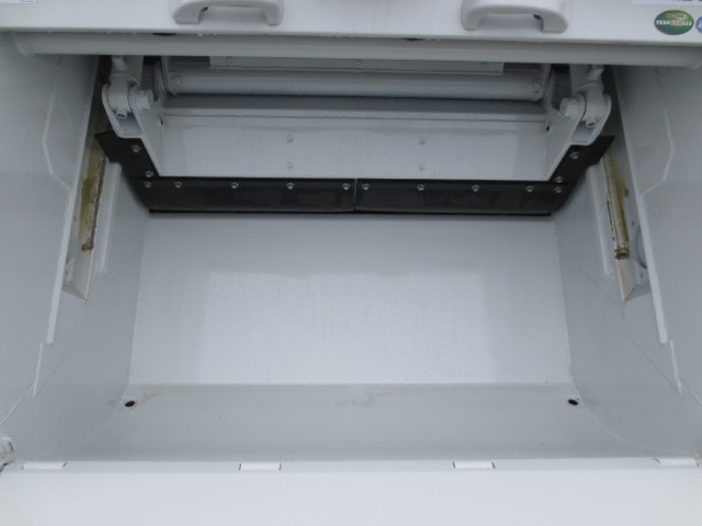 三菱ふそう キャンター 小型 塵芥車（プレス式） 2RG-FEAV0(102736) 11枚目