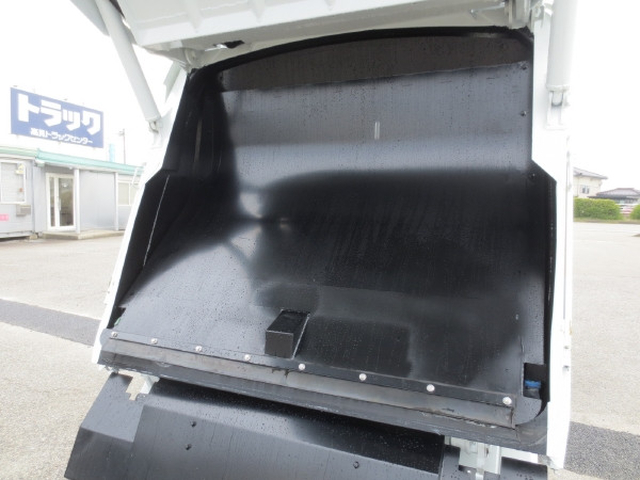 三菱ふそう キャンター 小型 塵芥車（プレス式） 2RG-FEAV0(102736) 13枚目