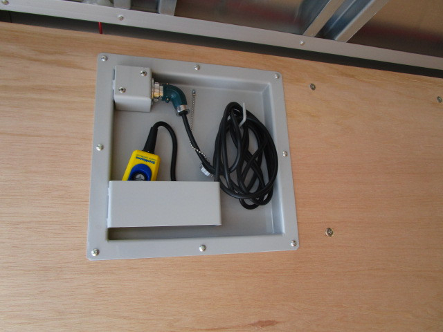 日野 デュトロ 小型 バン 2KG-XZU710M(102735) 36枚目