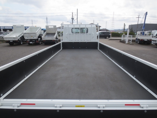 三菱ふそう キャンター 小型 平ボディ 2RG-FEB50(102737) 10枚目