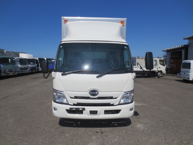 日野 デュトロ 小型 バン 2KG-XZU712M(102738) 6枚目