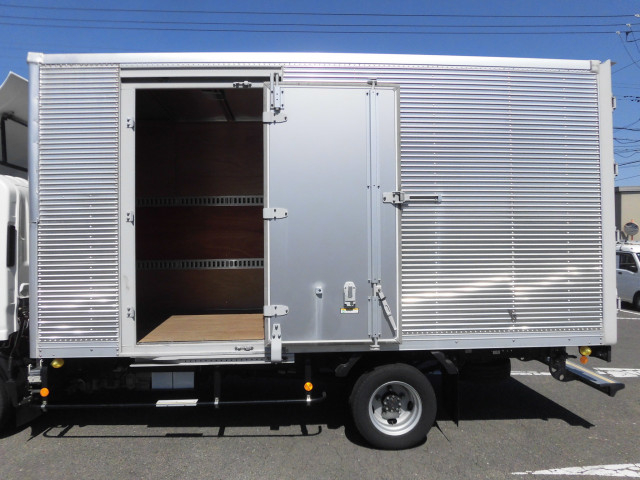 いすゞ エルフ 小型 バン 2RG-NLR88AN(102741) 9枚目