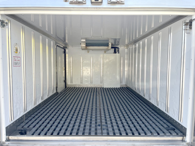 日産自動車 バネット 小型 冷蔵冷凍バン ABF-SKP2TN(102743) 8枚目