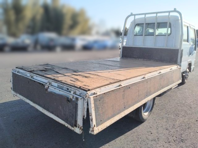 いすゞ エルフ 小型 Wキャブ PB-NKR81AR(102744) 27枚目