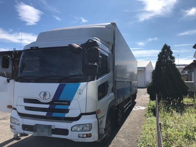 UDトラックス（日産） クオン 大型 ウィング ADG-CG4XL(3990) 3枚目