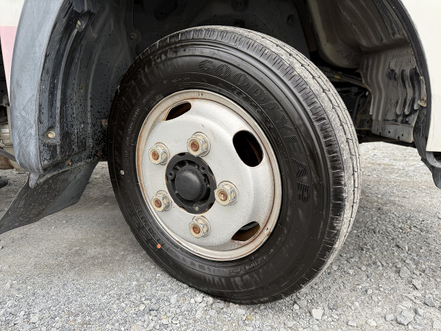 トヨタ トヨエース 小型 バン BDG-XZU308(102840) 30枚目