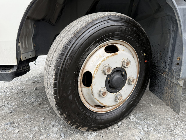 トヨタ トヨエース 小型 バン BDG-XZU308(102840) 32枚目