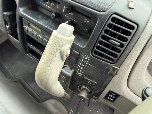 トヨタ トヨエース 小型 バン BDG-XZU308(102840) 41枚目