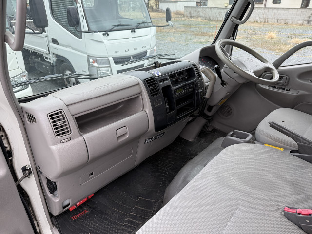 トヨタ トヨエース 小型 バン BDG-XZU308(102840) 44枚目