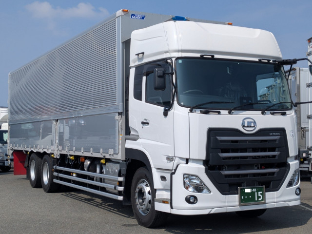 UDトラックス（日産） クオン 大型 ウィング 2PG-CD4FA(102846) 3枚目