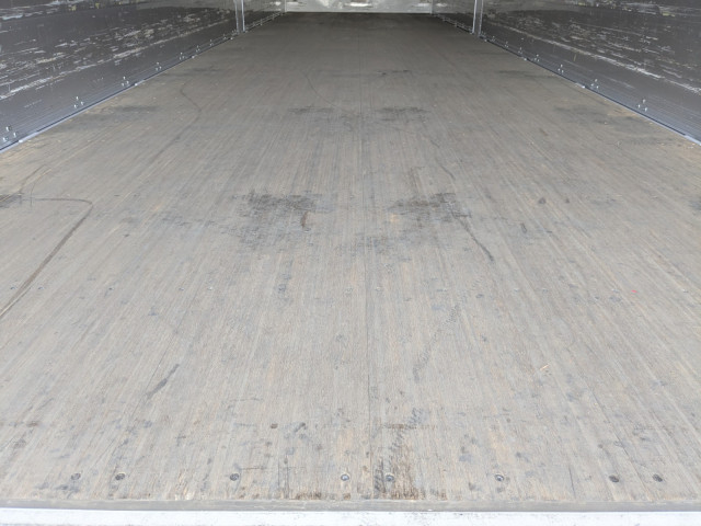 UDトラックス（日産） クオン 大型 ウィング 2PG-CD4FA(102846) 14枚目