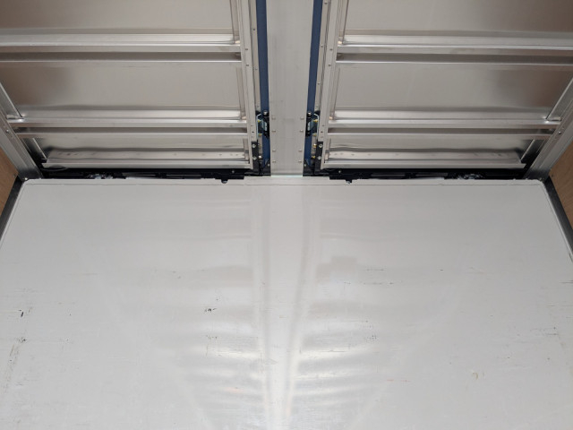 UDトラックス（日産） クオン 大型 ウィング 2PG-CD4FA(102846) 17枚目