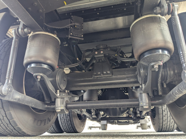 UDトラックス（日産） クオン 大型 ウィング 2PG-CD4FA(102846) 24枚目