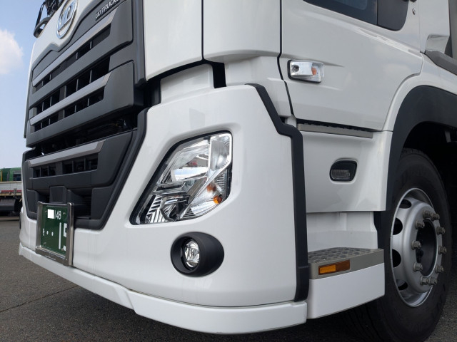 UDトラックス（日産） クオン 大型 ウィング 2PG-CD4FA(102846) 28枚目