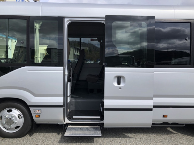 トヨタ コースター 小型 バス 2KG-GDB70(102850) 15枚目