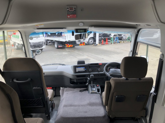 トヨタ コースター 小型 バス 2KG-GDB70(102850) 19枚目