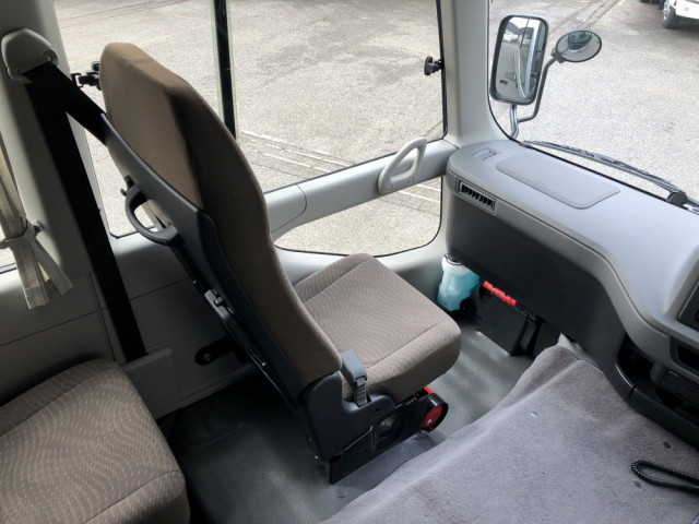 トヨタ コースター 小型 バス 2KG-GDB70(102850) 22枚目