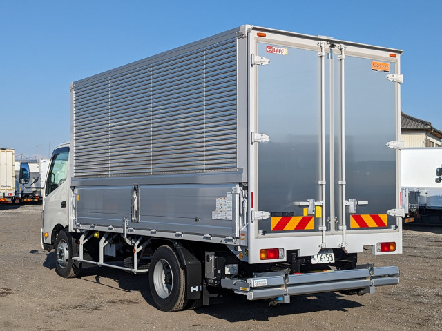 日野 デュトロ 小型 ウィング 2KG-XZU710M(102852) 3枚目