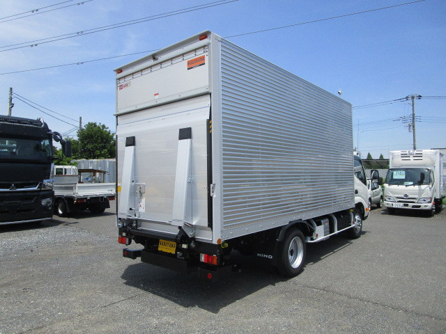 日野 デュトロ 小型 バン 2KG-XZU655M(102853) 4枚目