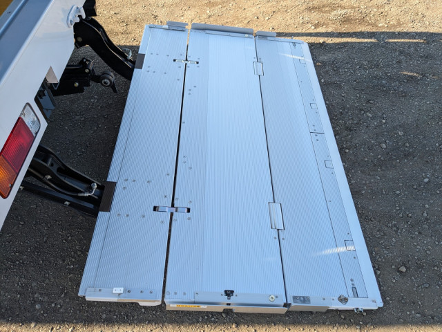 日野 デュトロ 小型 ウィング 2KG-XZU710M(102852) 9枚目