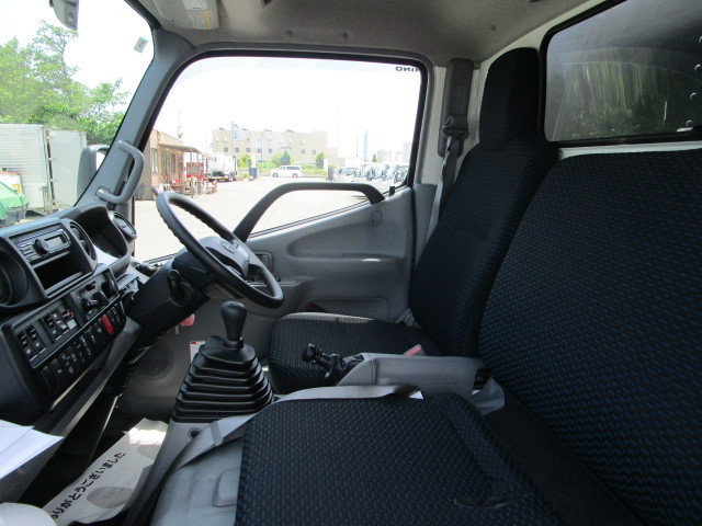 日野 デュトロ 小型 バン 2KG-XZU655M(102853) 25枚目