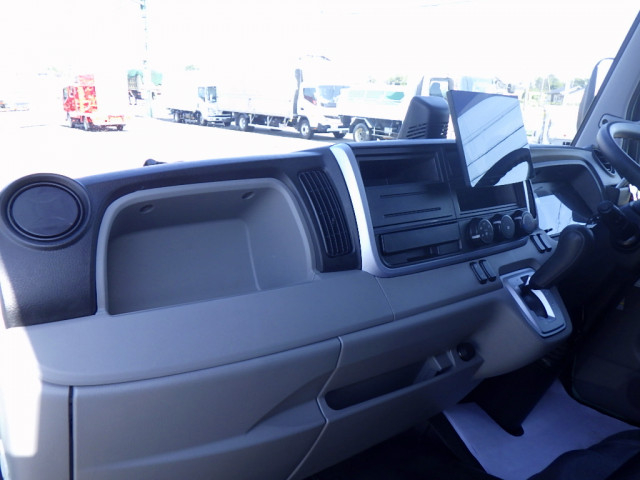 三菱ふそう キャンター 小型 Wキャブ 2RG-FBA20(102861) 19枚目