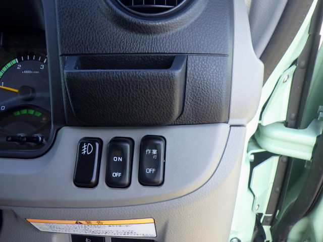 三菱ふそう キャンター 小型 Wキャブ 2RG-FBA20(102861) 29枚目