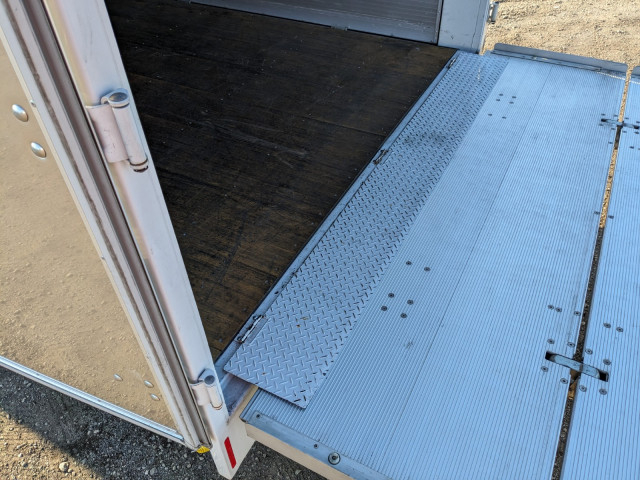 日野 レンジャー 中型 ウィング 2KG-FD2ABG(102863) 11枚目