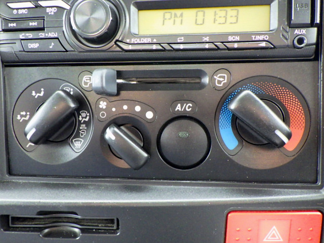 いすゞ エルフ 小型 平ボディ 2RG-NPR88AR(102864) 20枚目