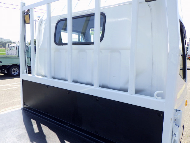 三菱ふそう キャンター 小型 平ボディ 2PG-FEAV0(102866) 10枚目