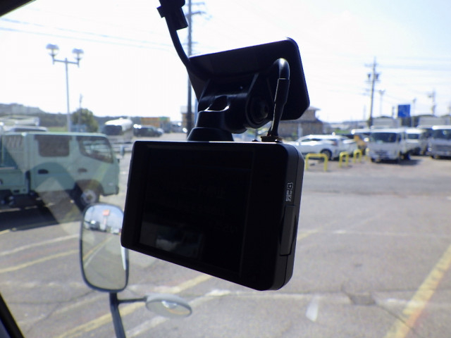 三菱ふそう キャンター 小型 平ボディ 2PG-FEAV0(102866) 16枚目