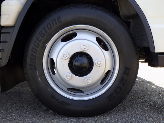 三菱ふそう キャンター 小型 平ボディ 2PG-FEAV0(102866) 35枚目