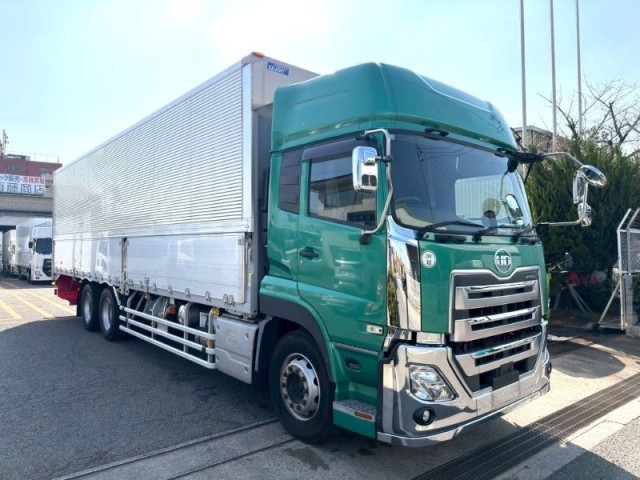 UDトラックス（日産） クオン 大型 ウィング 2PG-CD5CA(102871) 2枚目