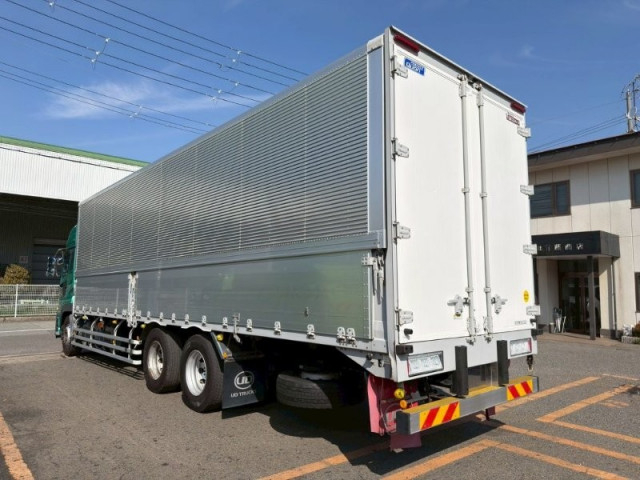 UDトラックス（日産） クオン 大型 ウィング 2PG-CD5CA(102871) 4枚目