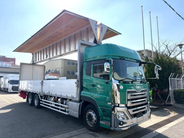 UDトラックス（日産） クオン 大型 ウィング 2PG-CD5CA(102871) 6枚目