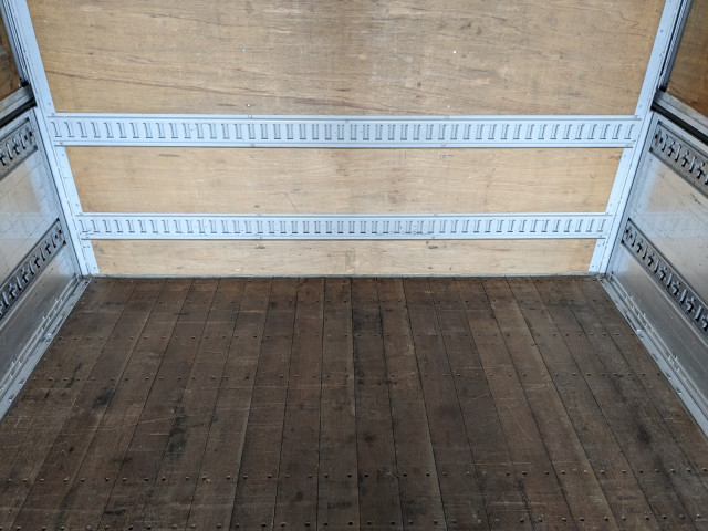 日野 プロフィア 大型 ウィング 2DG-FW1AHJ(102870) 15枚目